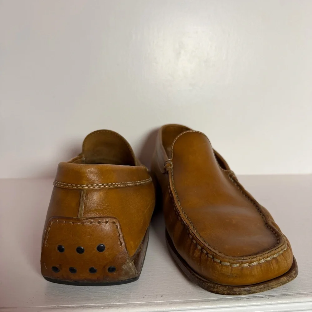 Tod’s Brown Leather Driving Loafers Mens Size 10 Italy Rubber Stud Sole Italy